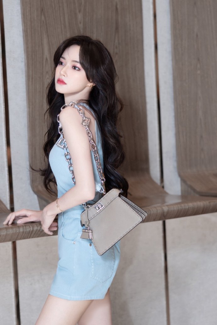 闻香识女人 封面